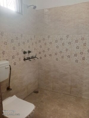 Bathroom in 2.5 BHK Builder Floor at Sharma Homes 1, Sector 37 – for Rent