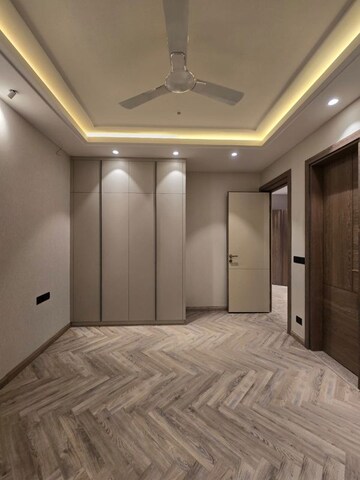 Bedroom in 4 BHK Builder Floor at Dlf Cyber City – for Sale