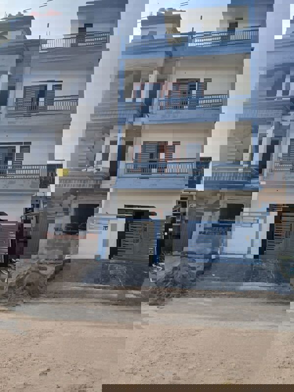 6 BHK + Extra Room Independent House For Rent in Aerocity