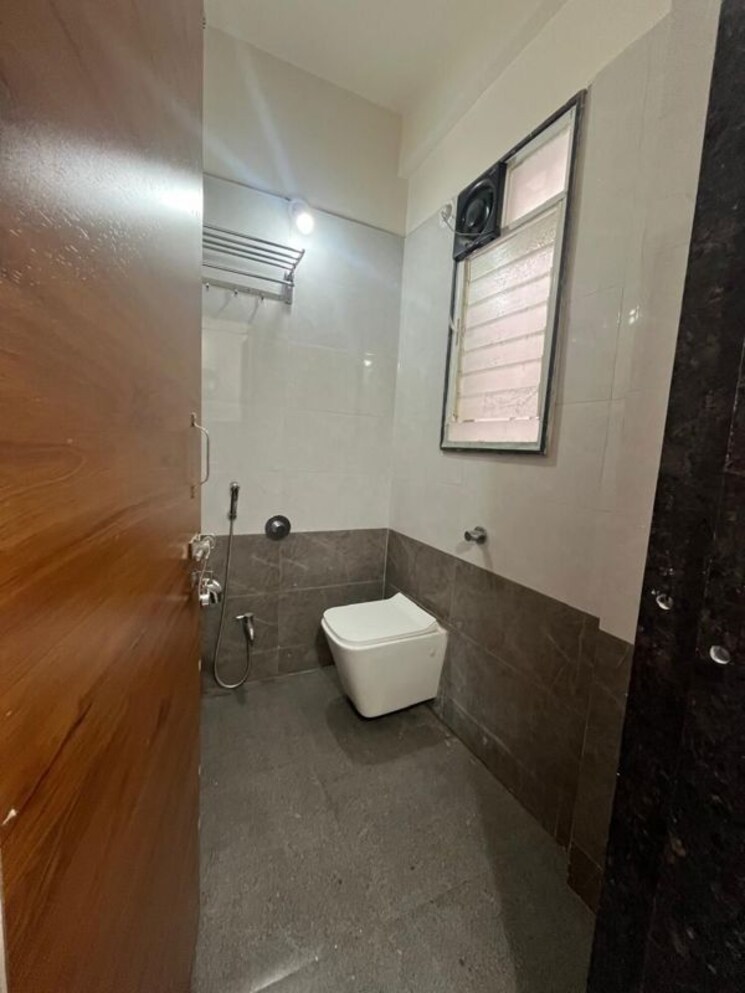 Bathroom, wadgaon sheri 1 Bedroom 590 Sq.Ft. Apartment In Wadgaon Sheri Pune 9912804