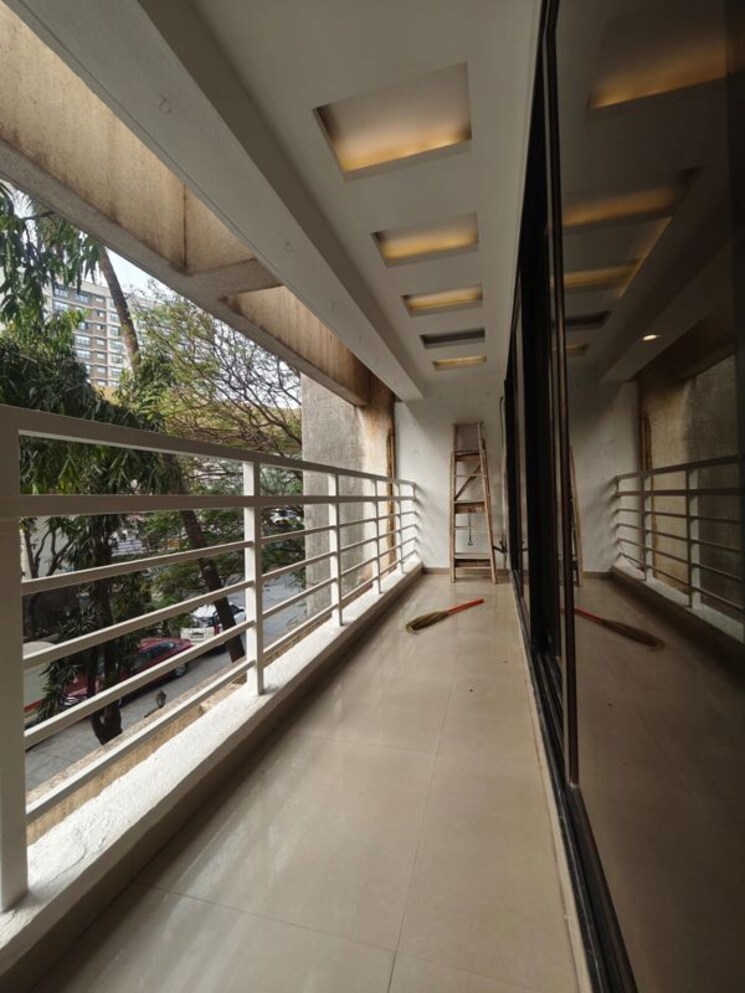 Balcony, tulsi-pride 3 Bedroom 950 Sq.Ft. Apartment In Chembur Mumbai 9912800