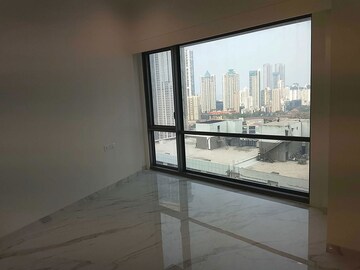 Room in 4 BHK Apartment at Lodha World View, Worli – for Rent