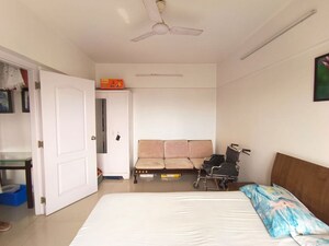Bedroom in 2 BHK Apartment at Nellai Heights, Chembur – for Rent