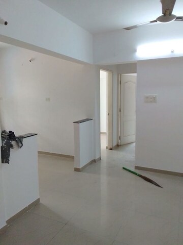 Room in 2 BHK Apartment at Shankar Kalat Nagar – for Sale