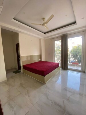 2 BHK Apartment For Rent in Saket