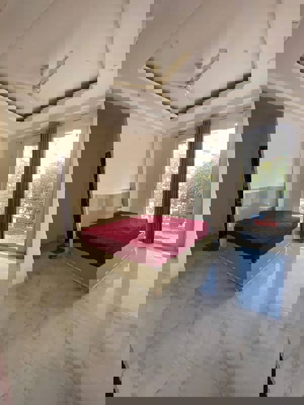 2 BHK Apartment For Rent in Saket