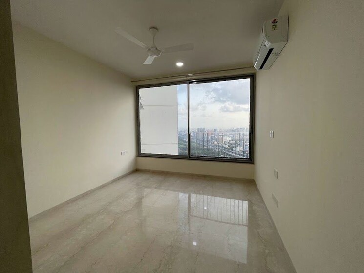 Room, oberoi-realty-woods 3 Bedroom 1325 Sq.Ft. Apartment In Goregaon East Mumbai 9912965
