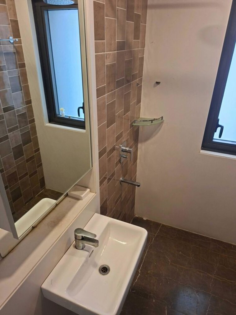 Bathroom, lodha-the-park 3 Bedroom 1098 Sq.Ft. Apartment In Worli Mumbai 9912999