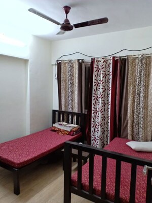 Bedroom in 2 BHK Apartment at Shreedham Splendour, Andheri West – for Rent