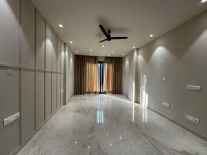 4 BHK Builder Floor For Sale in Adani Samsara, Sector 60