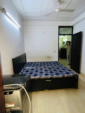 Bedroom in 1 BHK Apartment at Neb Sarai – for Rent