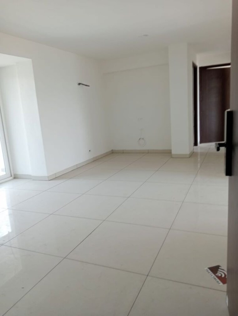 Room, hermitage-centralis 3 Bedroom 2025 Sq.Ft. Apartment In Vip Road Zirakpur 9913084