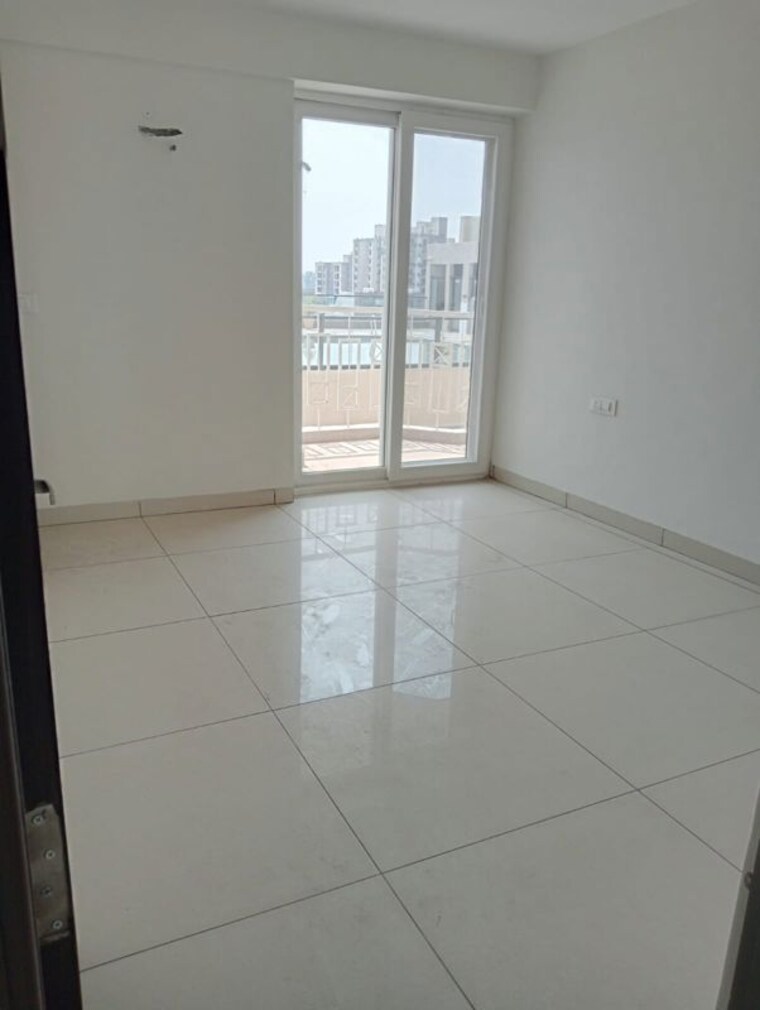 Room, hermitage-centralis 3 Bedroom 2025 Sq.Ft. Apartment In Vip Road Zirakpur 9913084