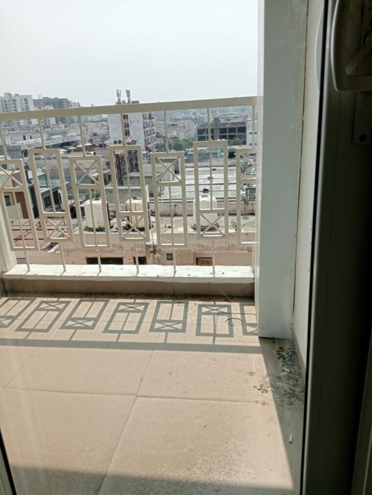 Balcony, hermitage-centralis 3 Bedroom 2025 Sq.Ft. Apartment In Vip Road Zirakpur 9913084