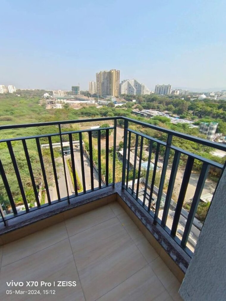 Balcony, amanora-gold-towers 2 Bedroom 950 Sq.Ft. Apartment In Hadapsar Pune 9913086