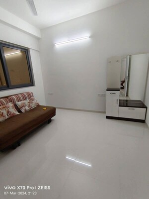 Living Room in 2 BHK Apartment at Amanora Gold Towers, Hadapsar – for Sale