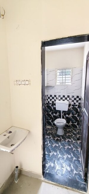 Bathroom in 1 BHK Builder Floor at Wadgaon Sheri – for Rent
