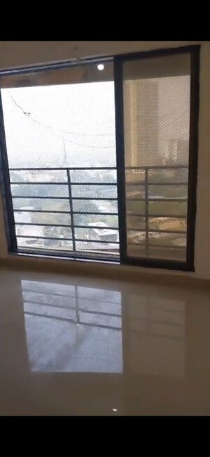 Room in 2 BHK Apartment at Sethia Link View, Goregaon West – for Rent