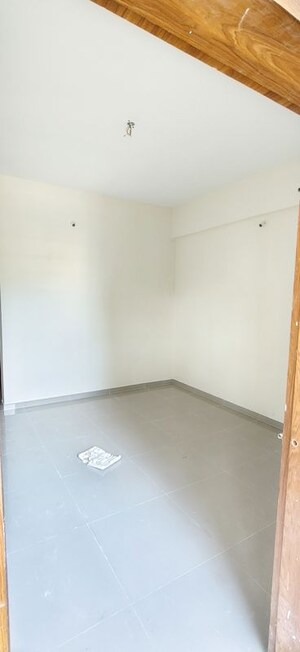 Room in 1 BHK Builder Floor at Wadgaon Sheri – for Rent