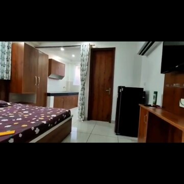 Bedroom in 1 RK Apartment at Dlf Cyber City, Sector 24 – for Rent
