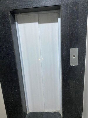 Building Lobby in 3.5 BHK Apartment at Bestech Park View Spa Next, Sector 67 – for Rent