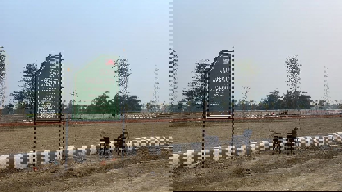 Plot For Sale in Krishna Iscon Valley