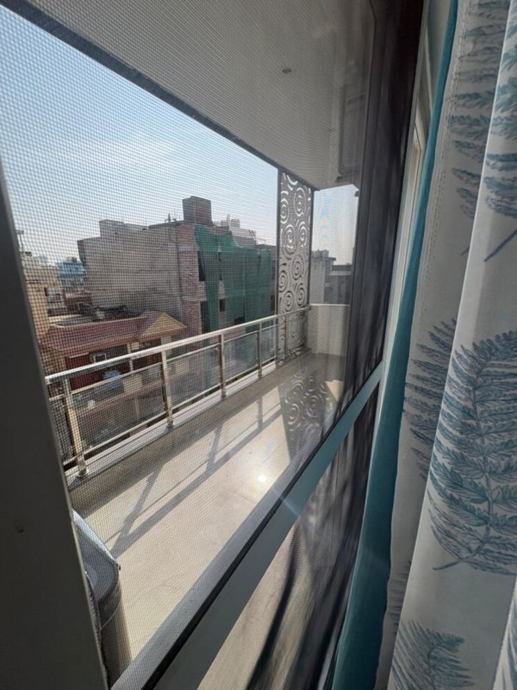 Balcony, huda-staff-colony 3 Bedroom 2210 Sq.Ft. Builder Floor In Sector 46 Gurgaon 9913171