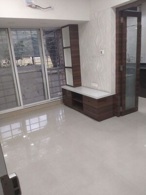 1 BHK Apartment For Rent in Goregaon East
