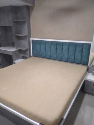 Furnished Amenities in 1 BHK Apartment at Goregaon East – for Rent