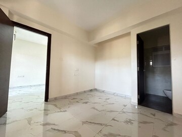 Room in 1 BHK Apartment at Dotom Isle, Malad West – for Sale