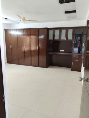 Bedroom in 2 BHK Apartment at Madhapur – for Sale