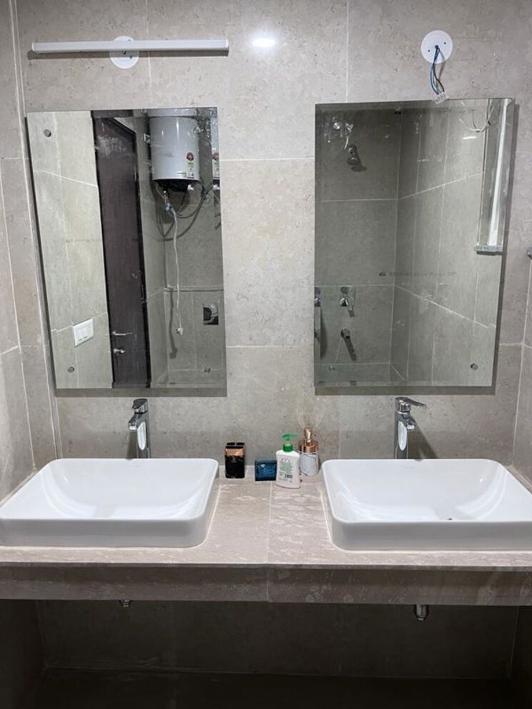Bathroom, uday-arden-45 3 Bedroom 1600 Sq.Ft. Builder Floor In Sector 45 Gurgaon 9913215