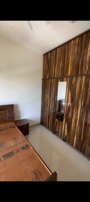 Furnished Amenities in 2 BHK Apartment at Lodha Primo, Parel – for Rent