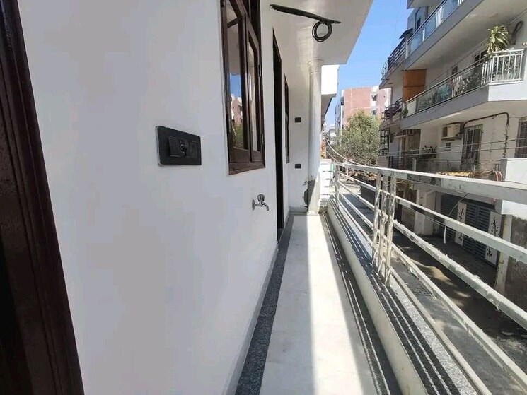 Balcony, palm-residency-chhatarpur 3 Bedroom 1230 Sq.Ft. Apartment In Chattarpur Delhi 9913228