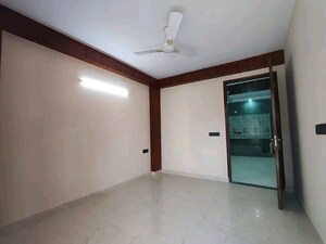 Room in 3 BHK Apartment at Palm Residency Chhatarpur, Chattarpur – for Rent
