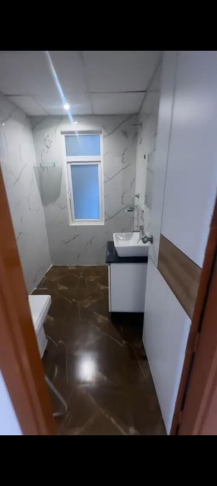 Bathroom, indrapuram 3 Bedroom 1475 Sq.Ft. Apartment In Indrapuram Ghaziabad 9913235