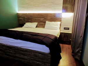 Bedroom in 2 BHK Apartment at BPTP Discovery Park, Sector 80 – for Rent