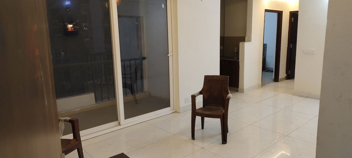 3 BHK + Extra Room 1350 Sq.Ft. Apartment in Amrapali Heartbeat City