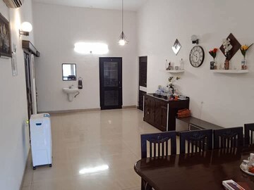 Living Room in 6+ BHK Villa at Arera Colony – for Rent