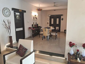 Dining area in 6+ BHK Villa at Arera Colony – for Rent
