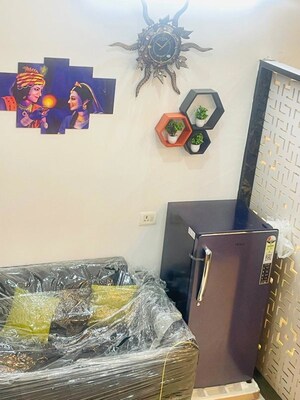 Furnished Amenities in 3 BHK Builder Floor at Canal Road – for Rent