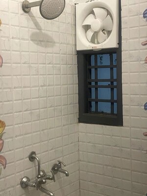 3 BHK Builder Floor For Rent in Canal Road