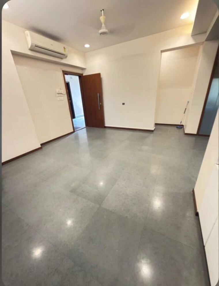 Room, palm-crest-chs 3 Bedroom 1400 Sq.Ft. Apartment In Bandra West Mumbai 9913315