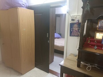 Bedroom in 2 BHK Apartment at Mahim West – for Sale