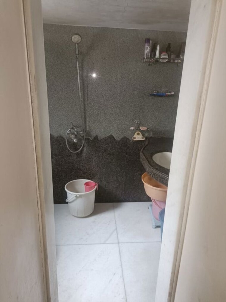 Bathroom, mahim west 2 Bedroom 675 Sq.Ft. Apartment In Mahim West Mumbai 9913307