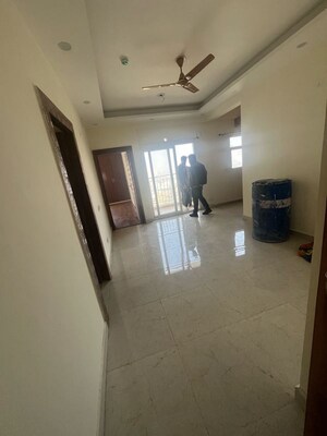 Room in 2 BHK Apartment at Amrapali Enchante, Ecotech 12 Greater Noida – for Rent