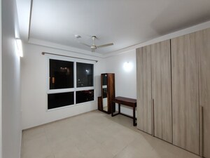 Room in  Apartment at Bhartiya City, Thanisandra Main Road – for Rent