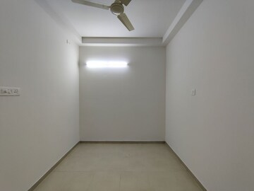 Room in  Apartment at Bhartiya City, Thanisandra Main Road – for Rent