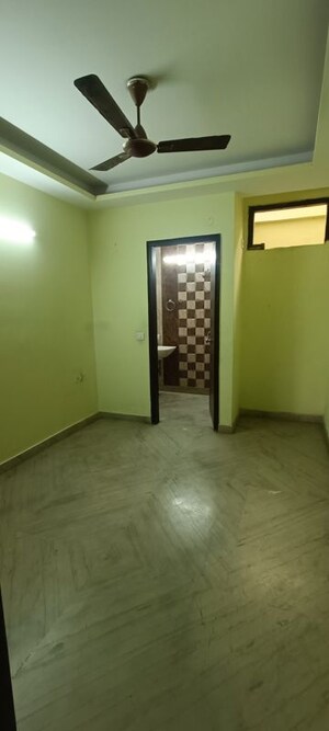 Room in 3 BHK Builder Floor at Rohini Sector 8 – for Rent