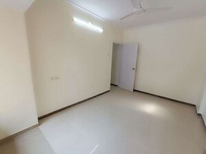 1 BHK Apartment For Rent in Pluto Apartment, Borivali West